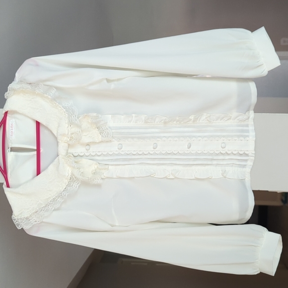 Lis Lisa blouse - Picture 1 of 5